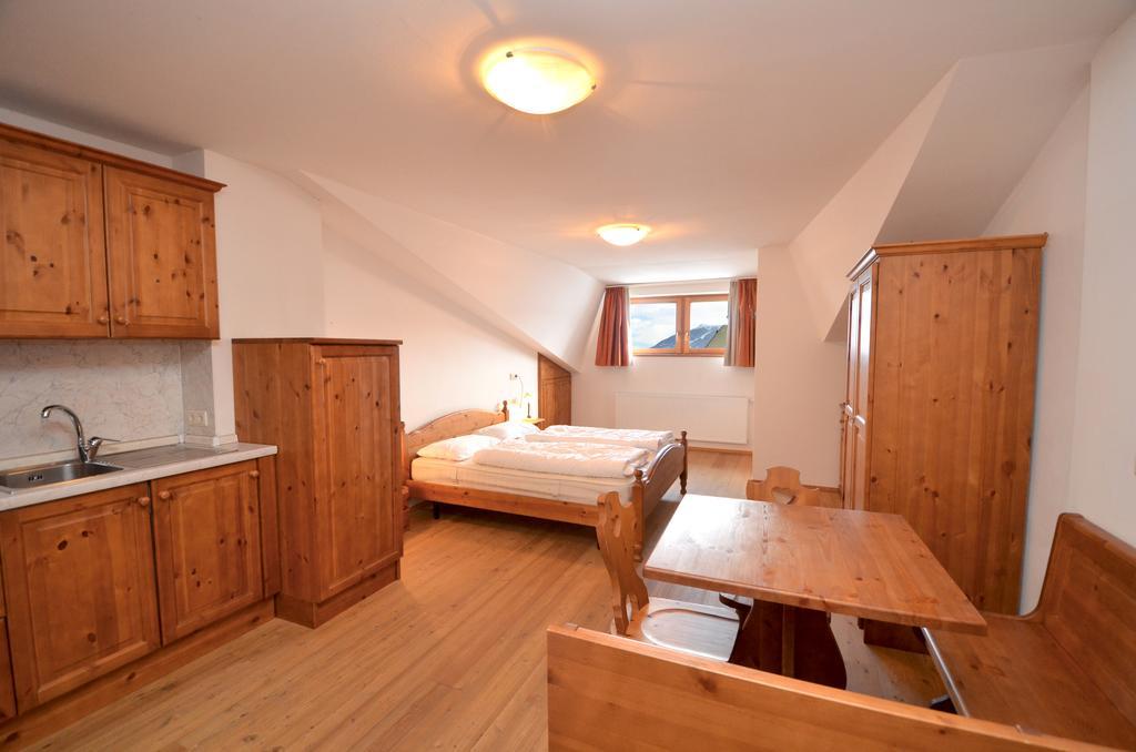 Aurturist Miramonti S Candido San Candido Rom bilde